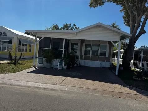 123 Pansy Street Davenport FL 33837