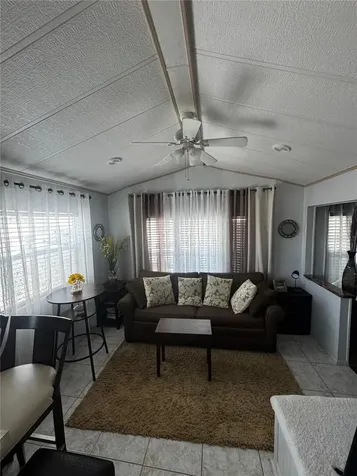 123 Pansy Street Davenport FL 33837