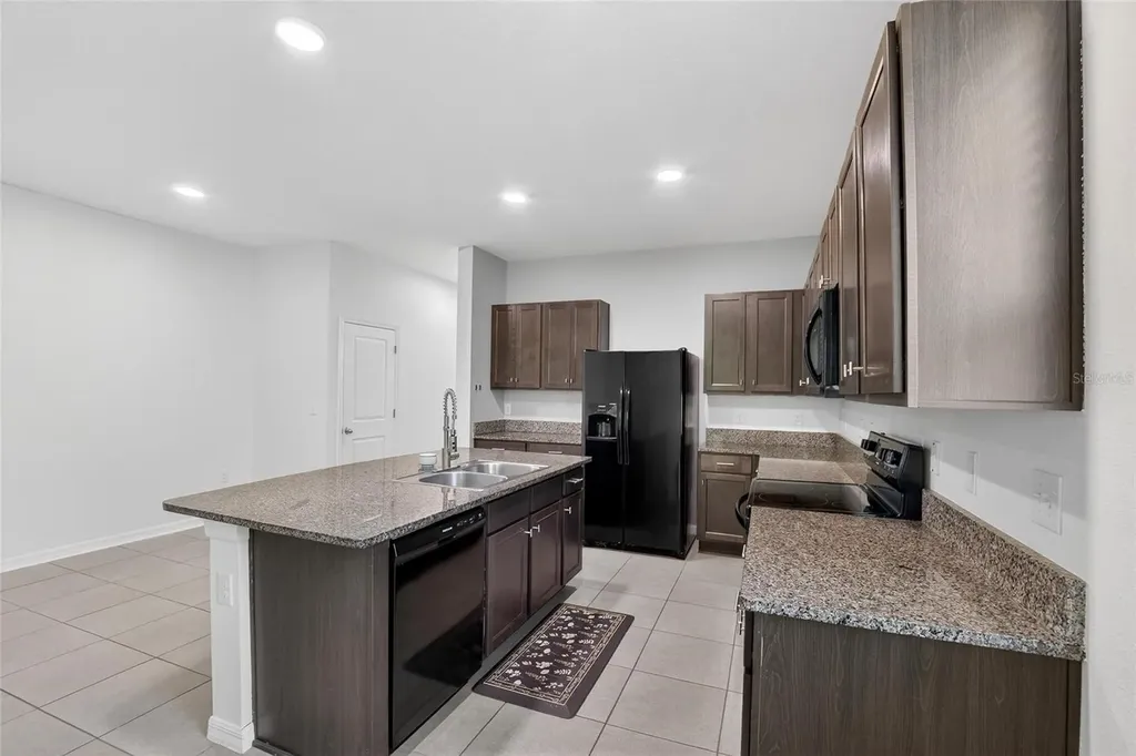 6946 Breezy Palm Drive Riverview FL 33578