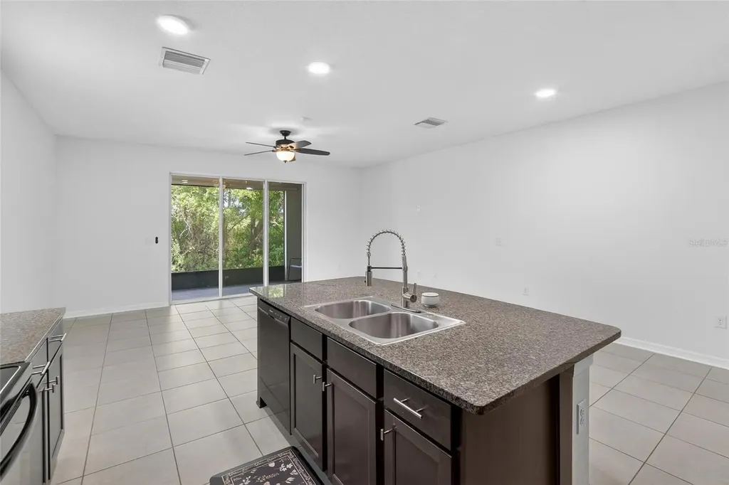 6946 Breezy Palm Drive Riverview FL 33578