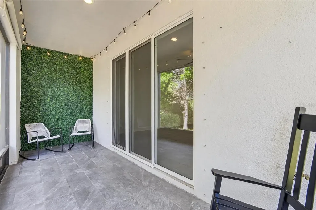 6946 Breezy Palm Drive Riverview FL 33578