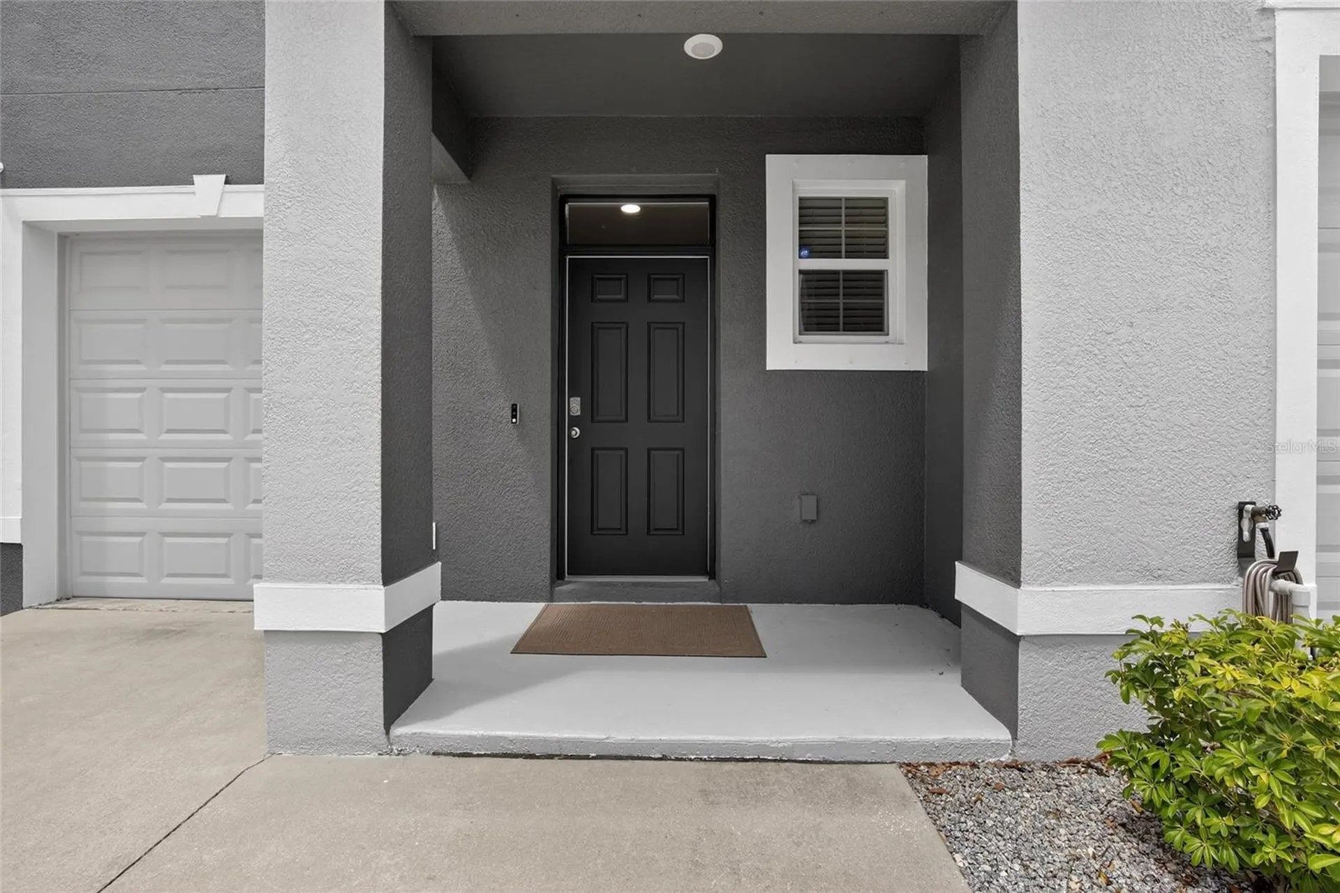 6946 Breezy Palm Drive Riverview FL 33578