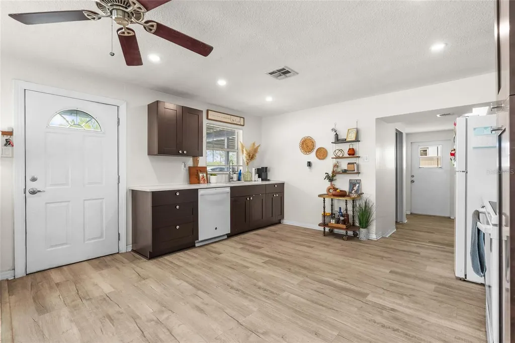 4040 68th Avenue N Pinellas Park FL 33781