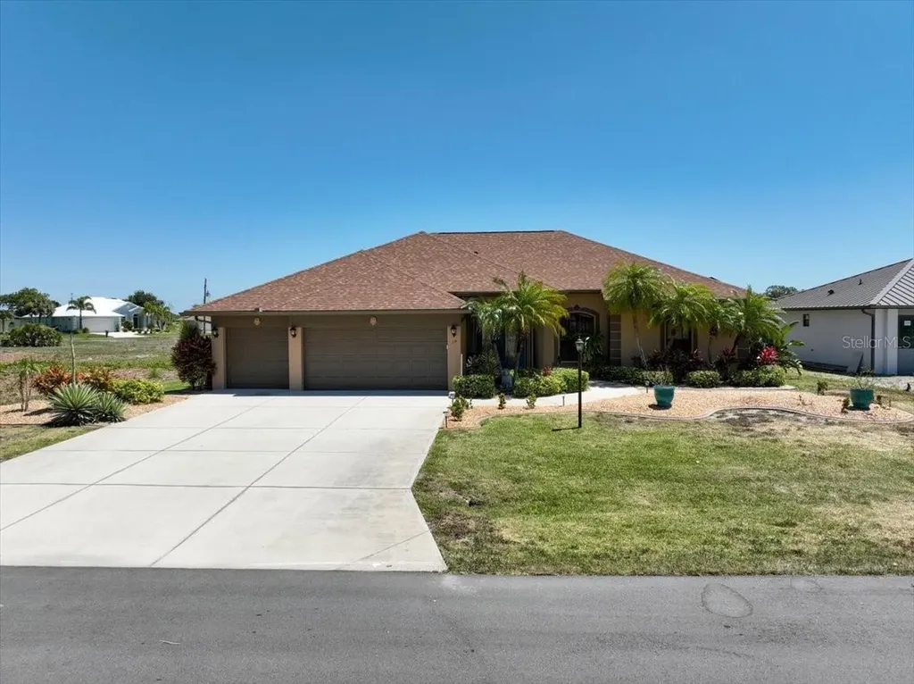 19 Medalist Way Rotonda West FL 33947