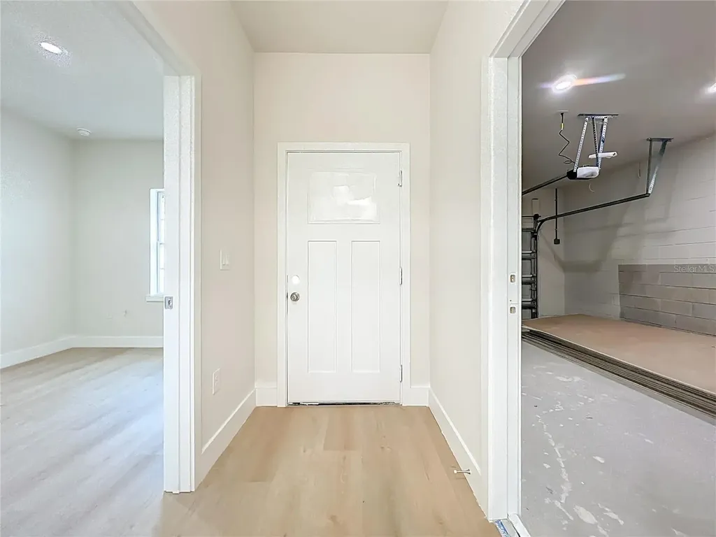 356 W 4th Street Apopka FL 32703