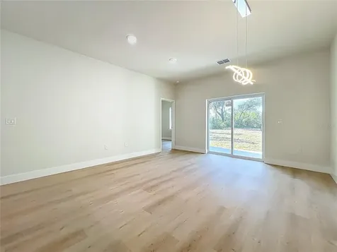 356 W 4th Street Apopka FL 32703