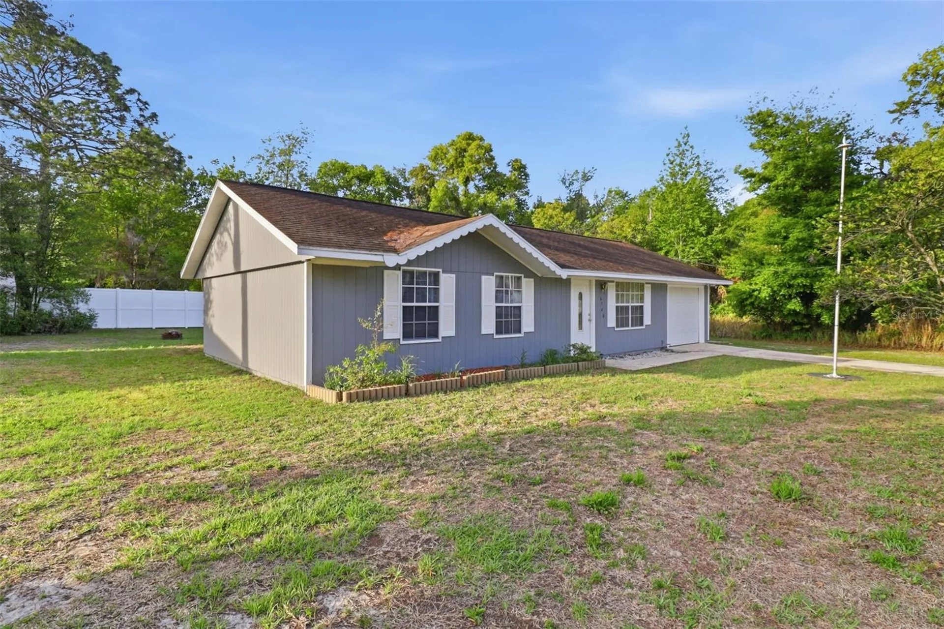 6740 W Van Buren Drive Homosassa FL 34448