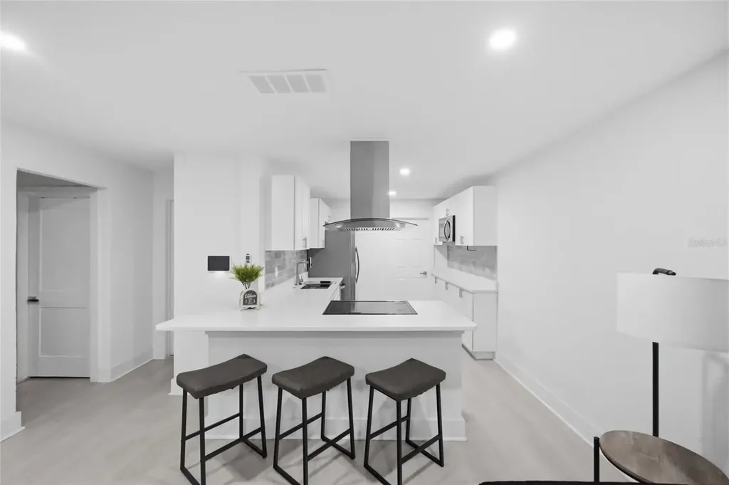 5809 N 17th Street Tampa FL 33610