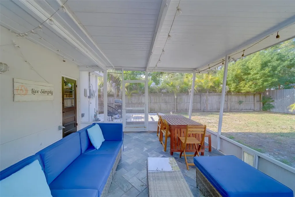 14984 Newport Road Clearwater FL 33764