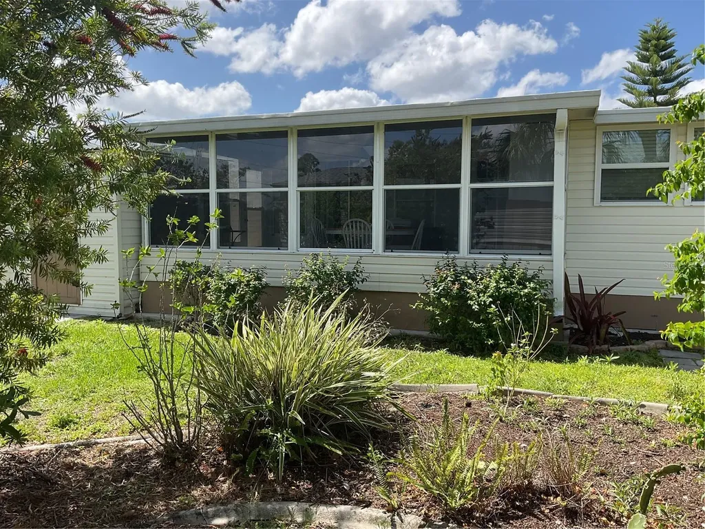2100 Kings Highway Punta Gorda FL 33980