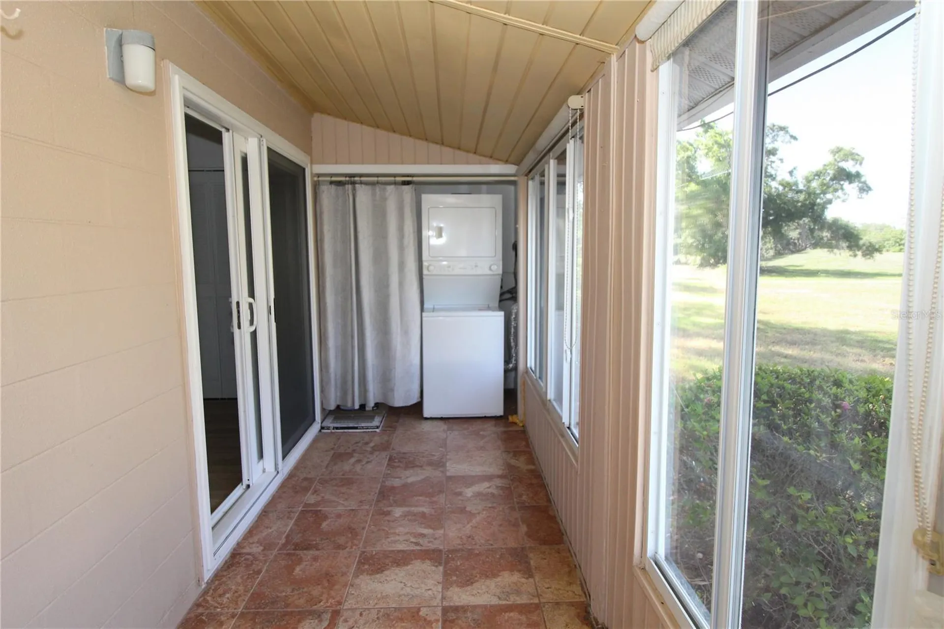 2202 Clubhouse Drive Sun City Center FL 33573