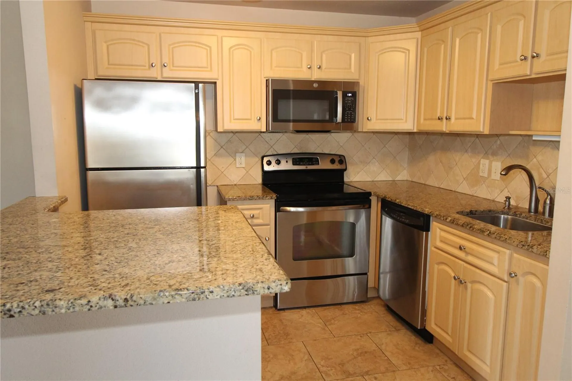 2202 Clubhouse Drive Sun City Center FL 33573