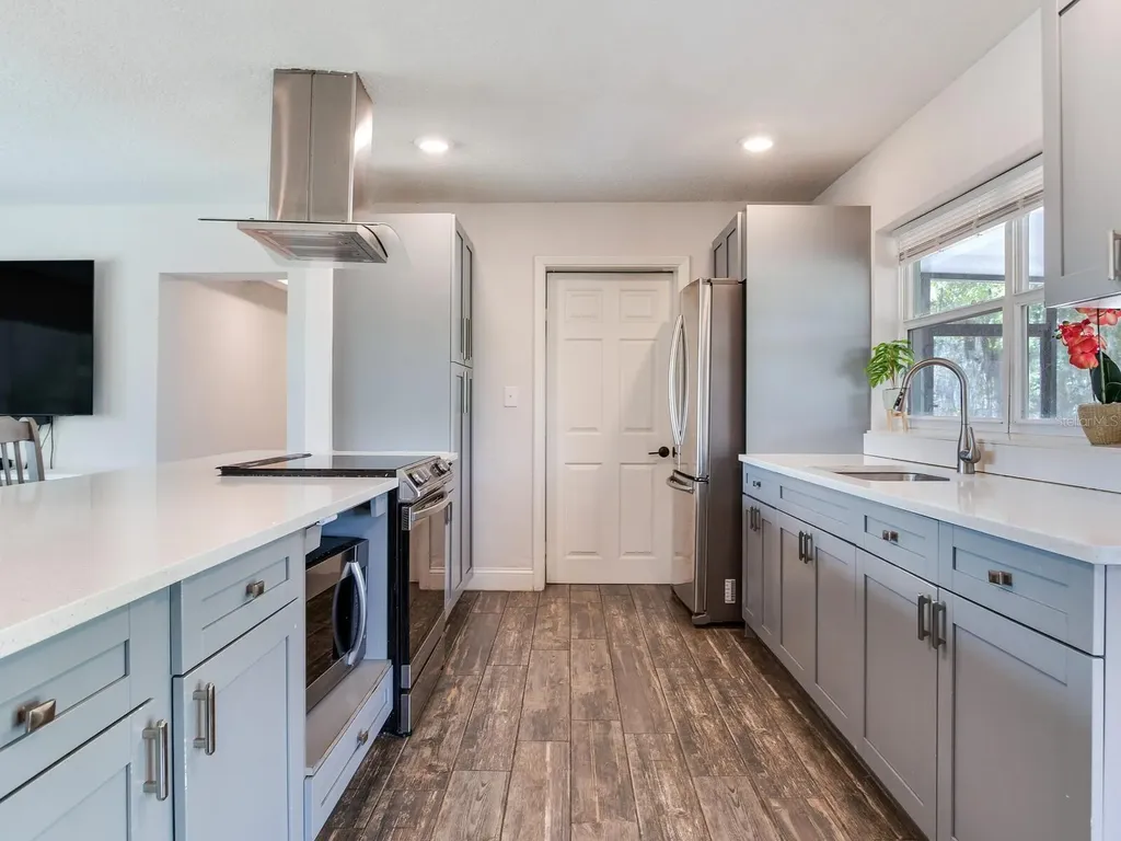 9819 Allen Road Lithia FL 33547