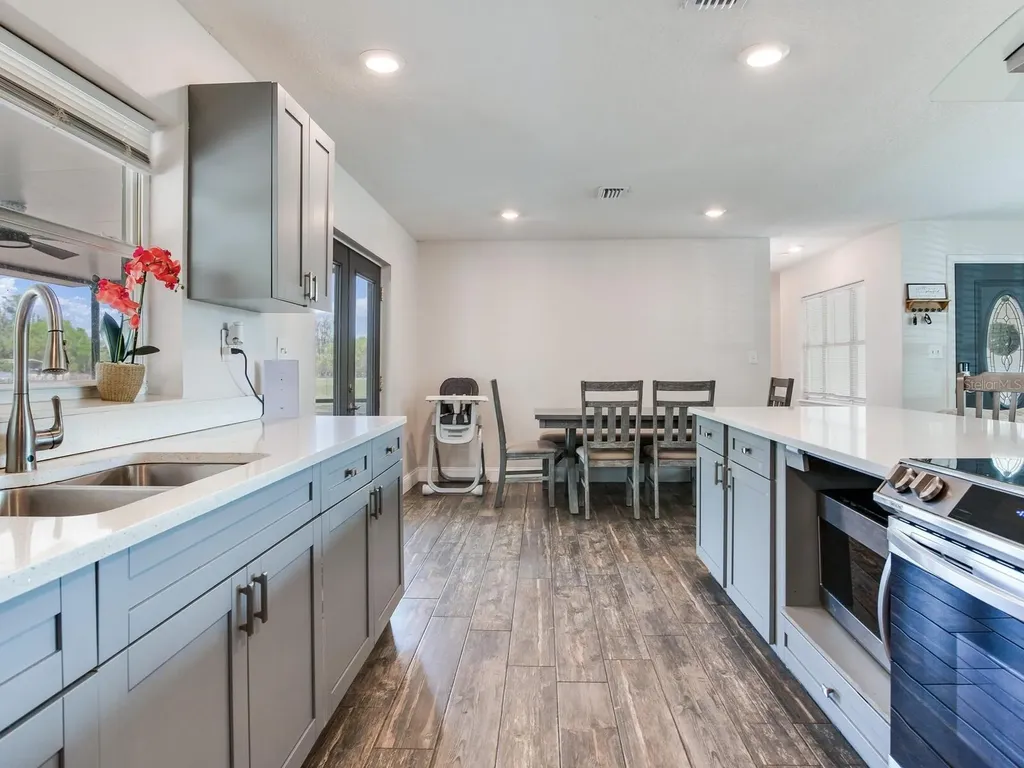 9819 Allen Road Lithia FL 33547