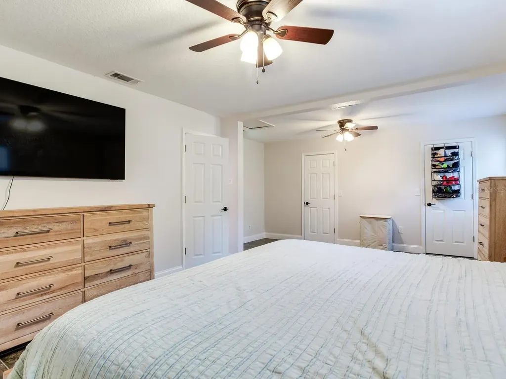 9819 Allen Road Lithia FL 33547