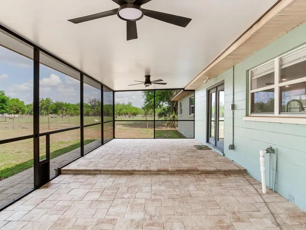 9819 Allen Road Lithia FL 33547
