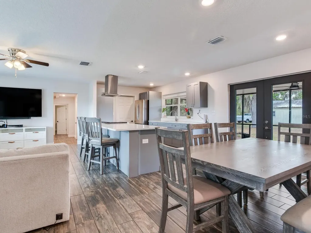 9819 Allen Road Lithia FL 33547