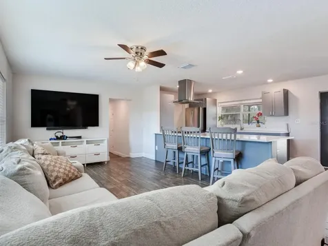 9819 Allen Road Lithia FL 33547
