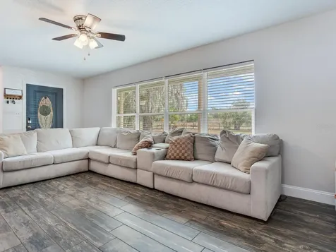 9819 Allen Road Lithia FL 33547