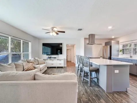 9819 Allen Road Lithia FL 33547