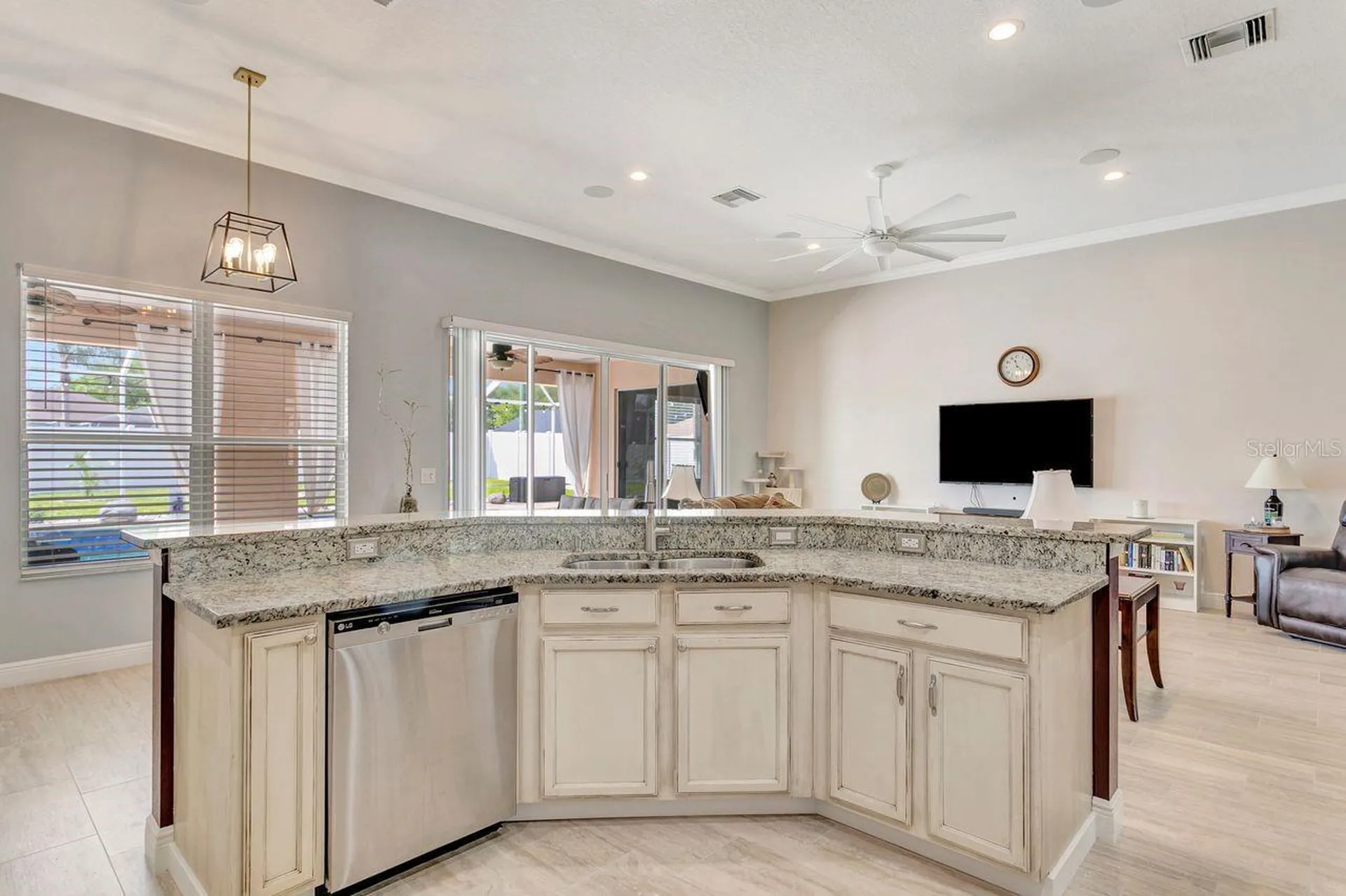 2814 Duncan Tree Circle Valrico FL 33594