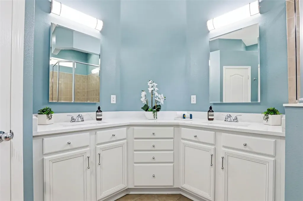 8123 Camella Lane Tampa FL 33647