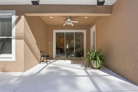 8123 Camella Lane Tampa FL 33647