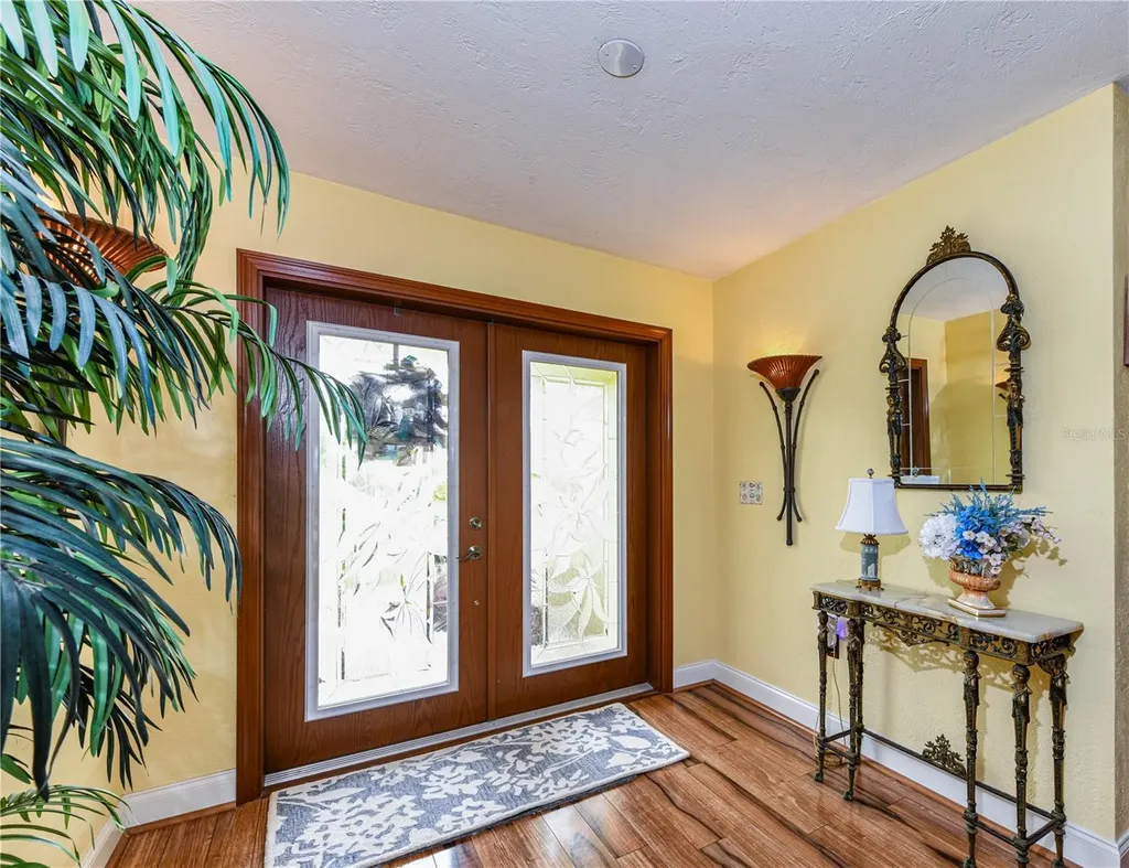 1800 Liesl Drive E Venice FL 34293