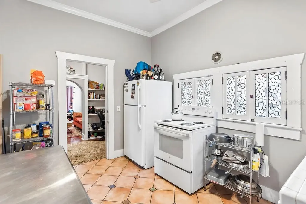 205 E Voorhis Avenue Deland FL 32724
