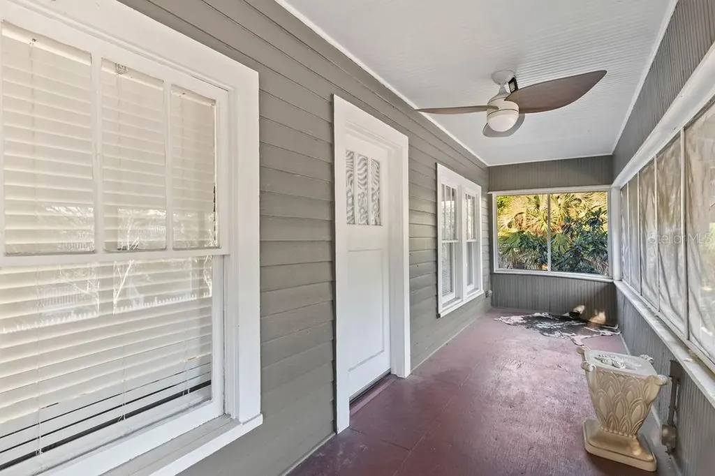205 E Voorhis Avenue Deland FL 32724