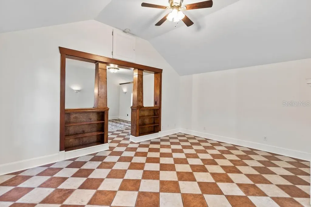 205 E Voorhis Avenue Deland FL 32724