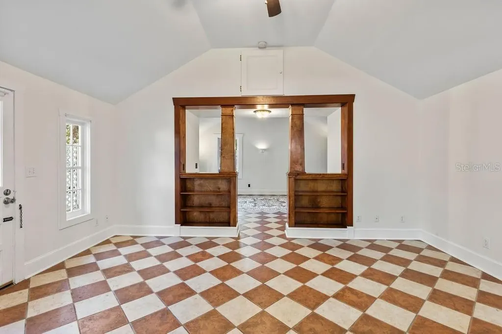 205 E Voorhis Avenue Deland FL 32724