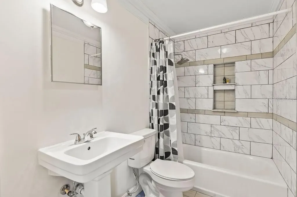 205 E Voorhis Avenue Deland FL 32724