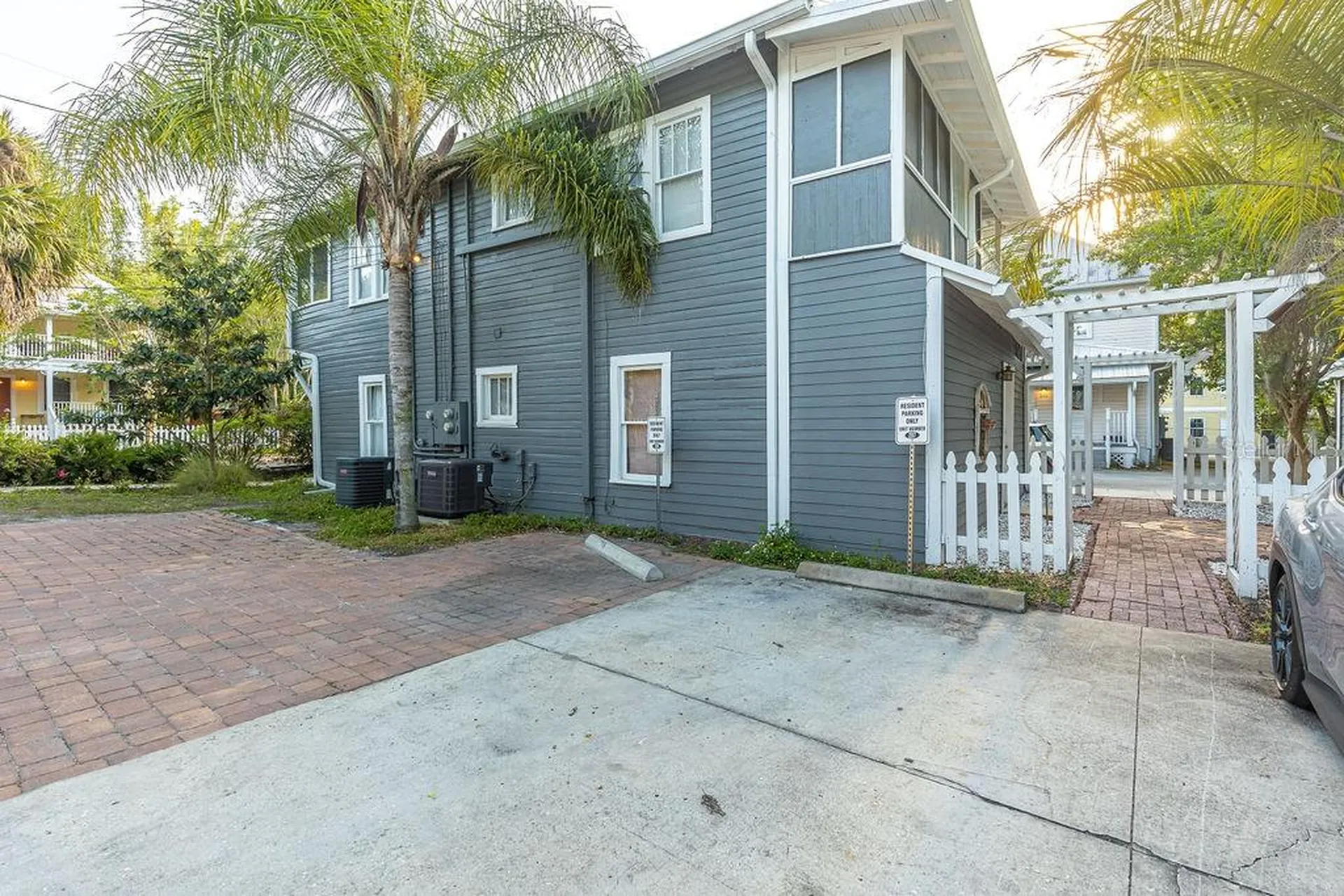 205 E Voorhis Avenue Deland FL 32724