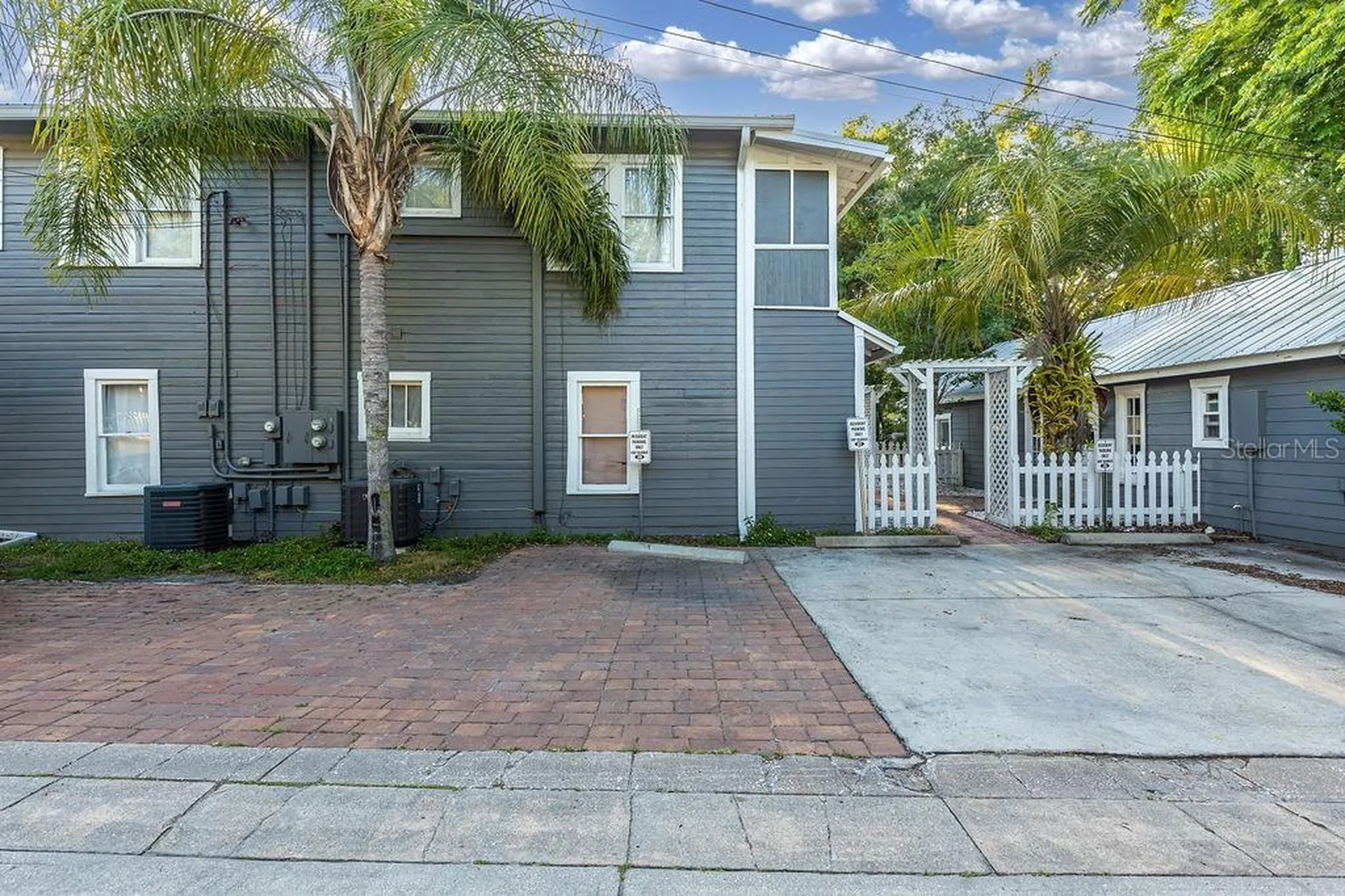 205 E Voorhis Avenue Deland FL 32724