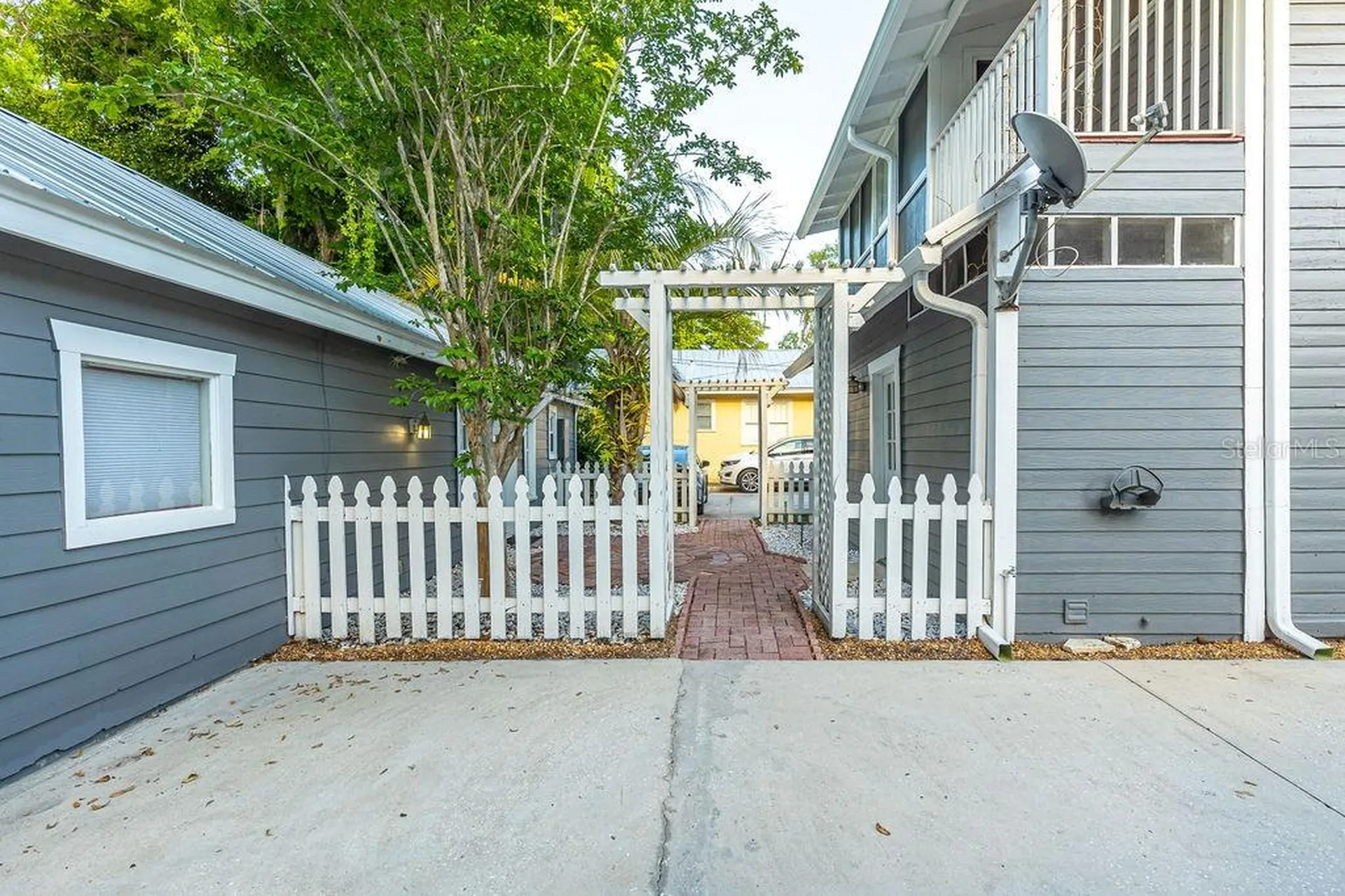 205 E Voorhis Avenue Deland FL 32724