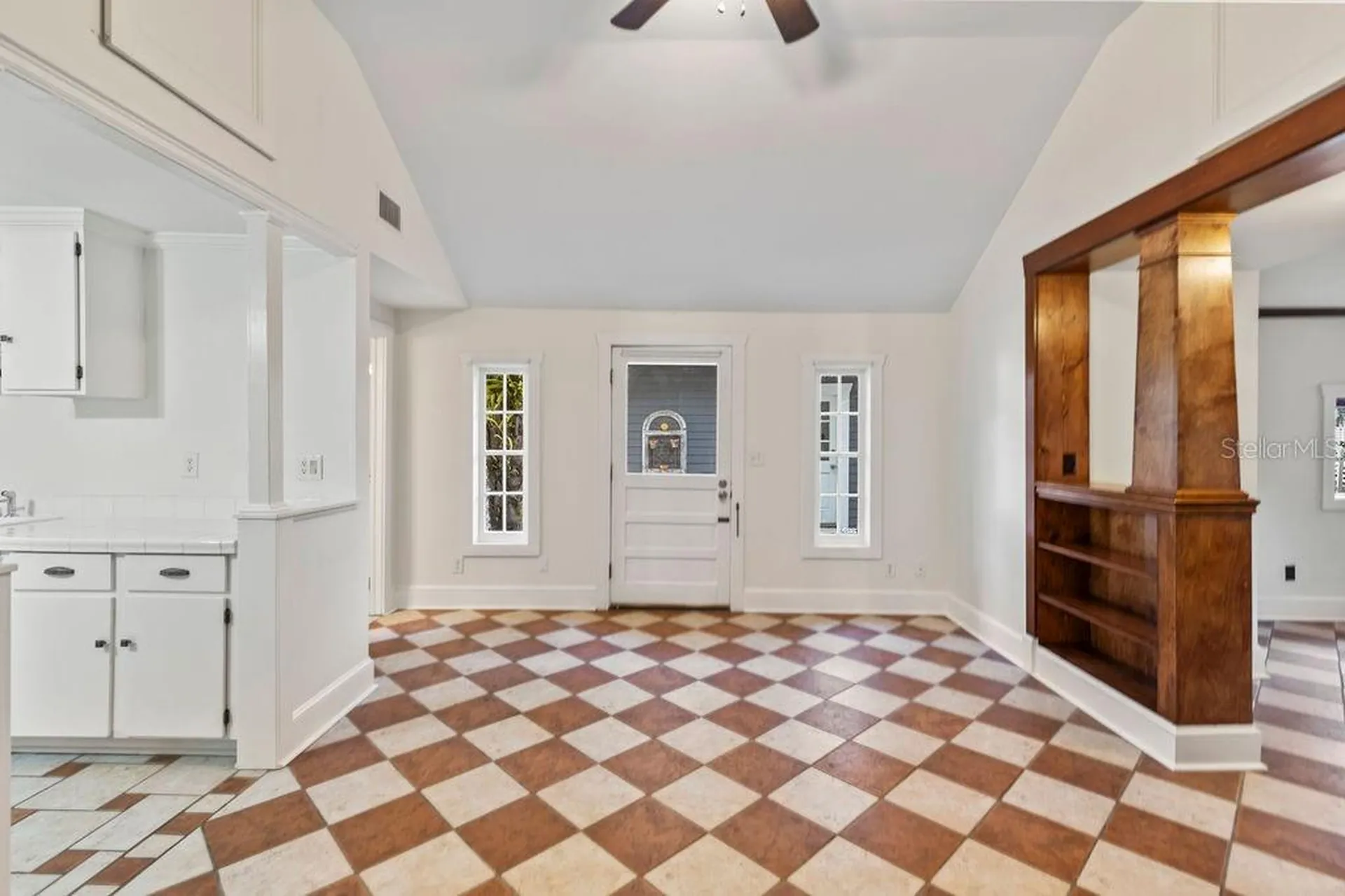 205 E Voorhis Avenue Deland FL 32724
