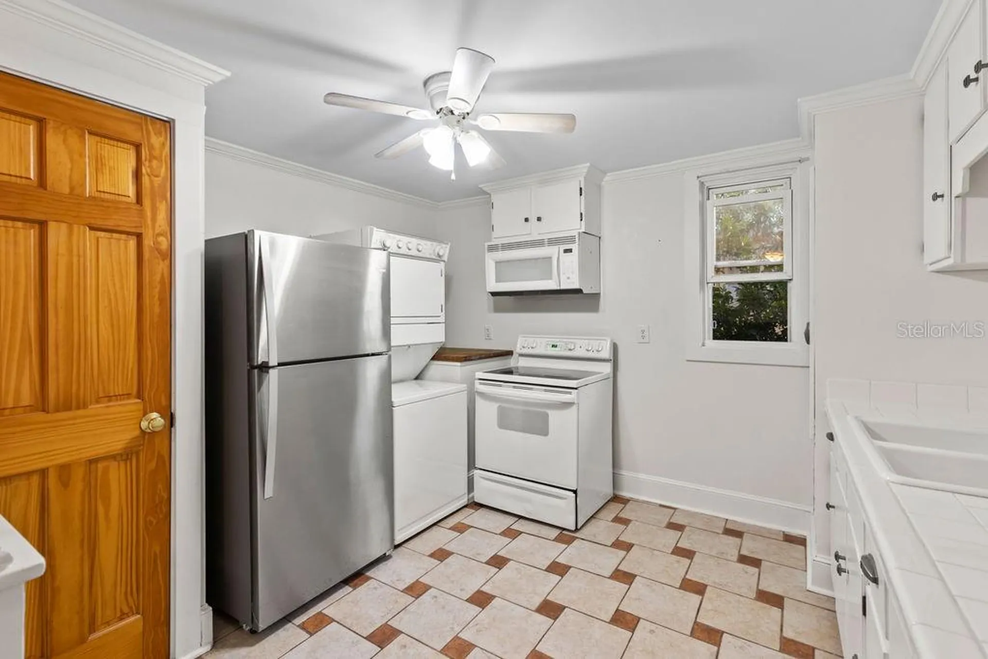 205 E Voorhis Avenue Deland FL 32724