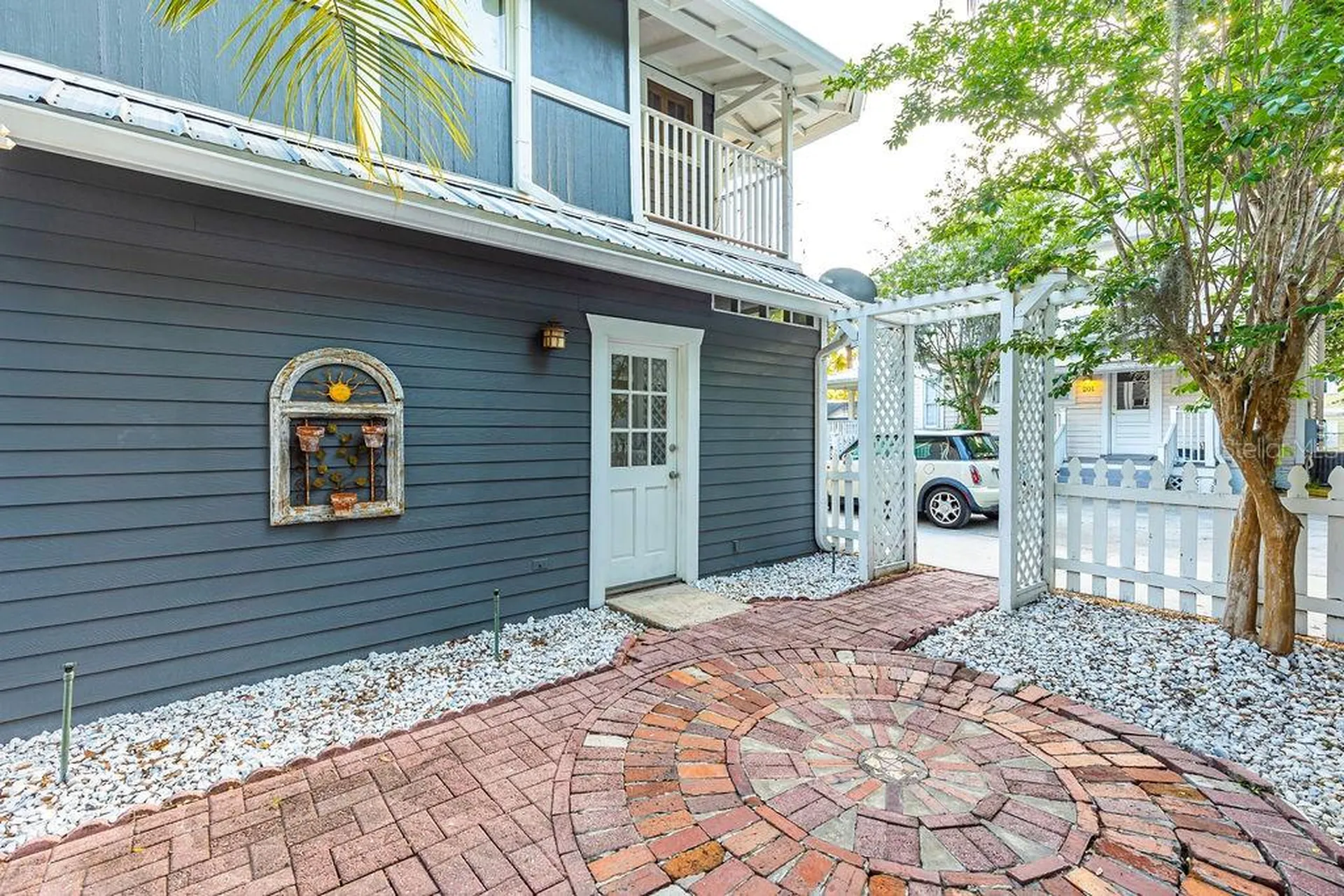 205 E Voorhis Avenue Deland FL 32724