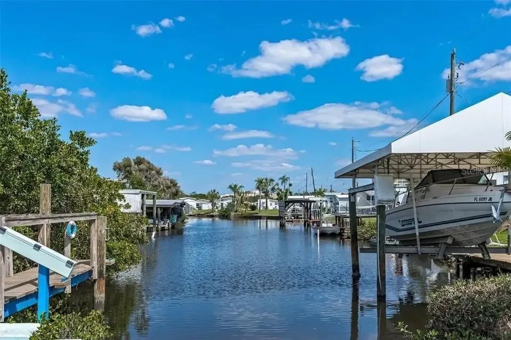 144 Pennsylvania Street Palmetto FL 34221