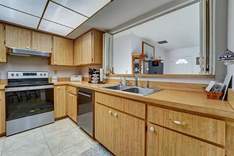 11340 Dollar Lake Drive Port Richey FL 34668