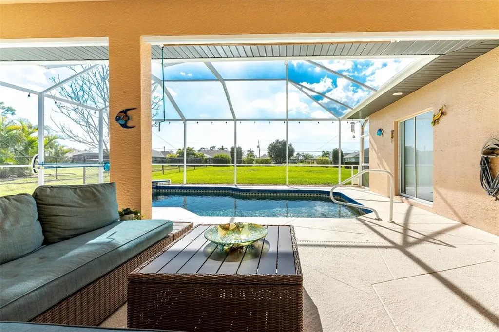 251 Rotonda Boulevard N Rotonda West FL 33947