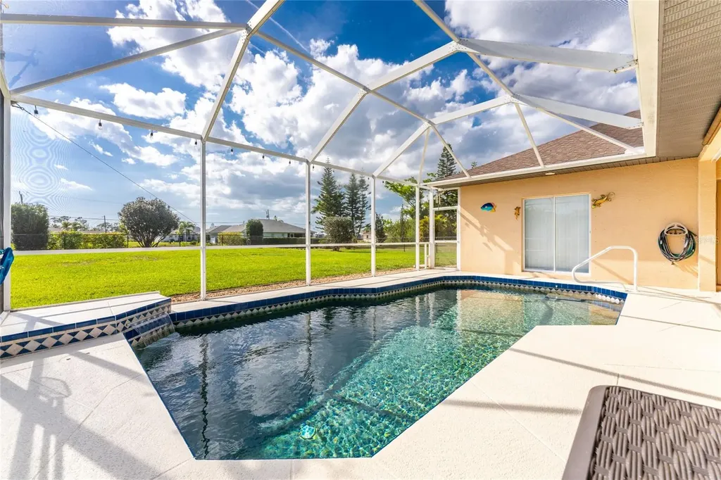 251 Rotonda Boulevard N Rotonda West FL 33947