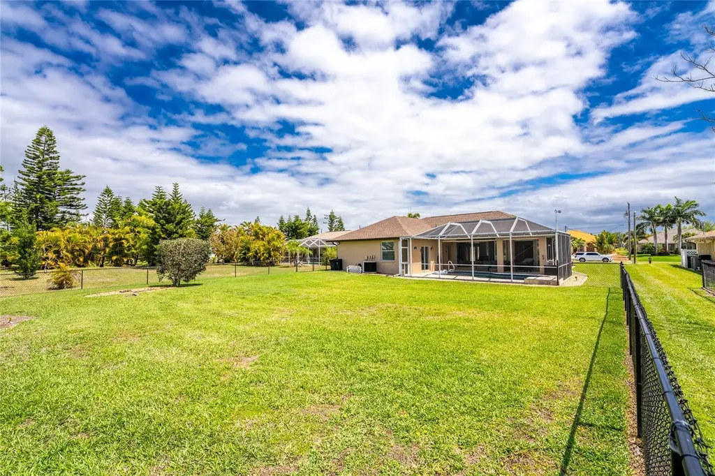 251 Rotonda Boulevard N Rotonda West FL 33947
