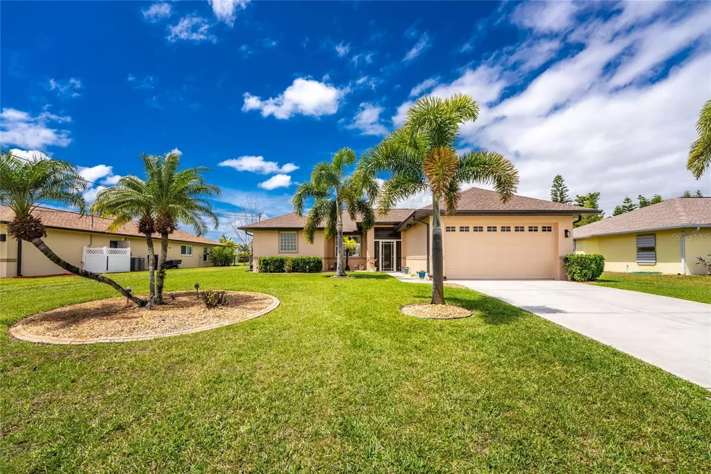 251 Rotonda Boulevard N Rotonda West FL 33947