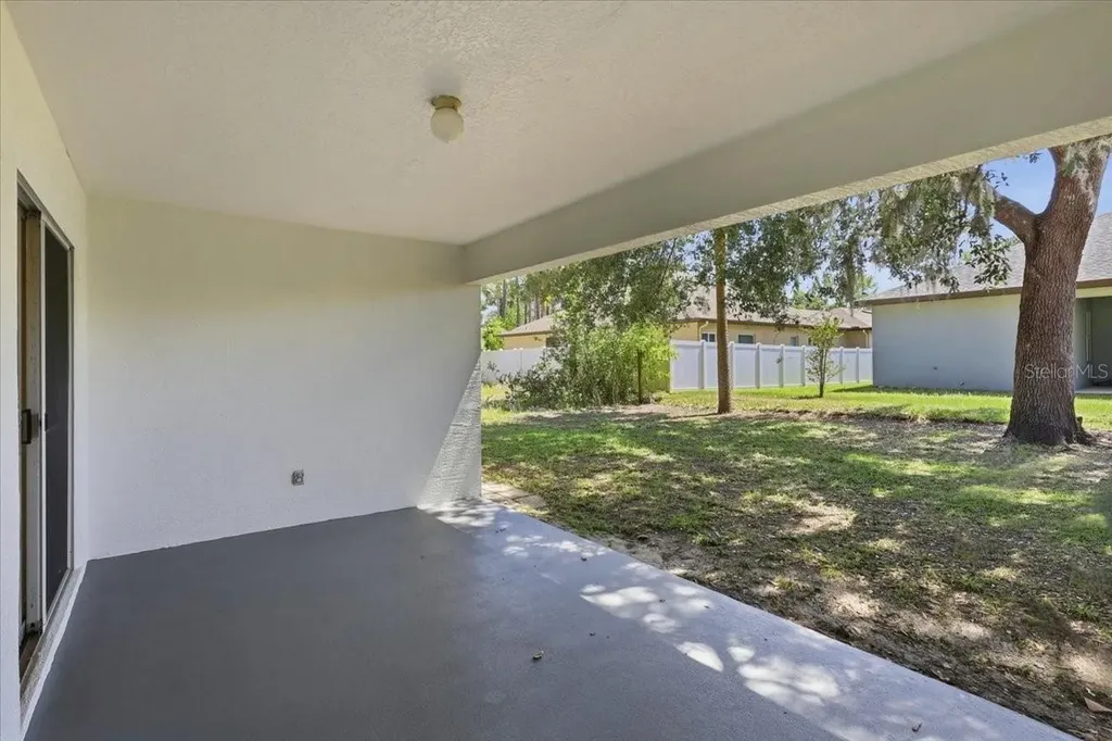 4 Pony Lane Palm Coast FL 32164