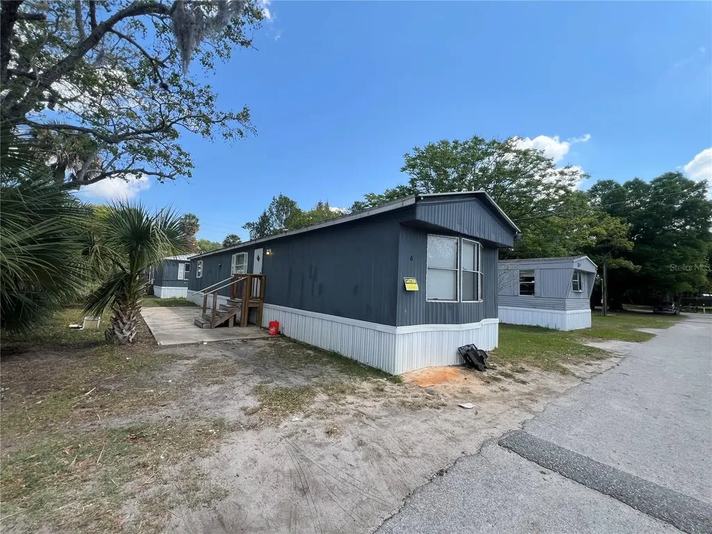 30 Wafford Street Umatilla FL 32784