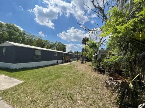30 Wafford Street Umatilla FL 32784
