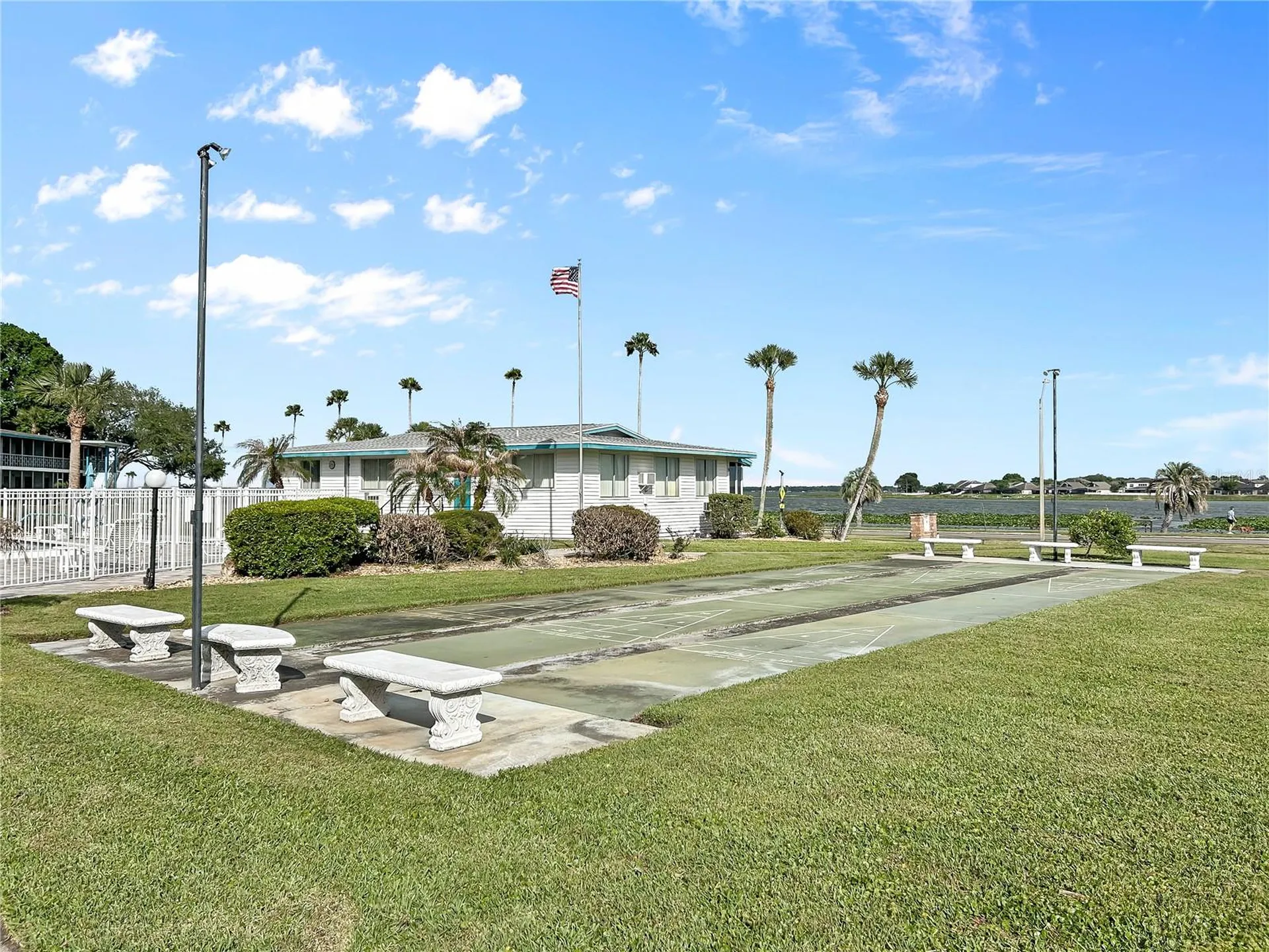 1600 W Lake Parker Drive Lakeland FL 33805