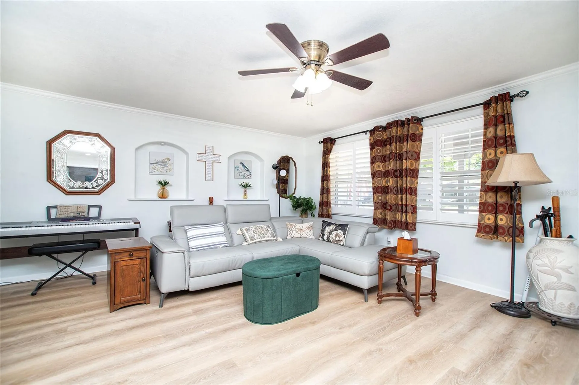 989 8th Avenue NE Largo FL 33770
